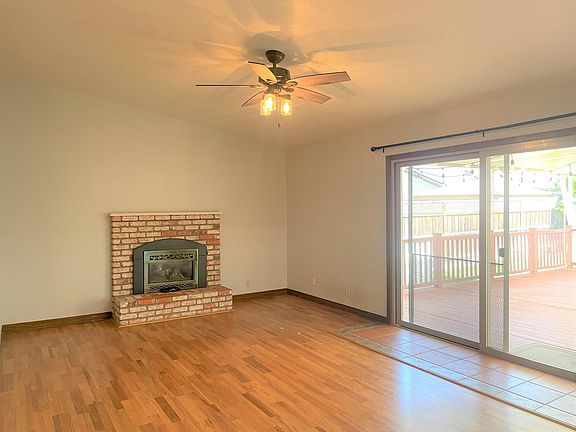 4th image of 207 Quietwood Dr
