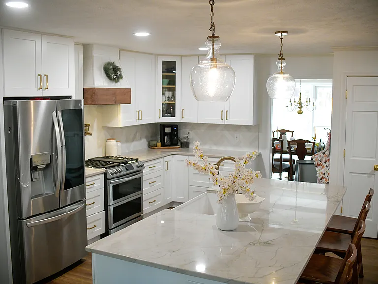 210 Canterbury Rd — Photo 2