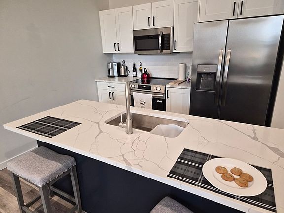 5th image of 36 W Pleasant St #3C