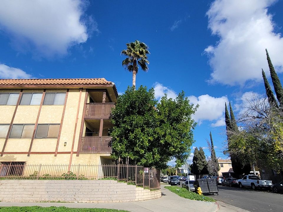 1st image of 7305 Milwood Ave APT 3