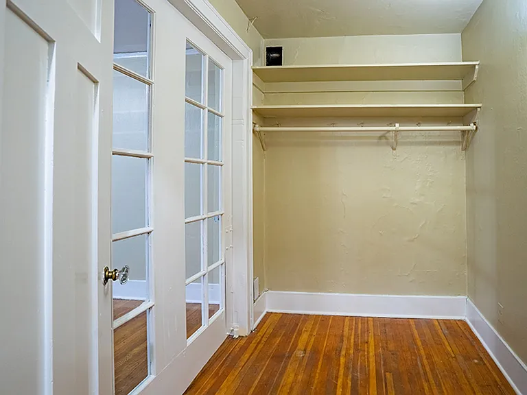 Swansonia Apartments — Photo 11