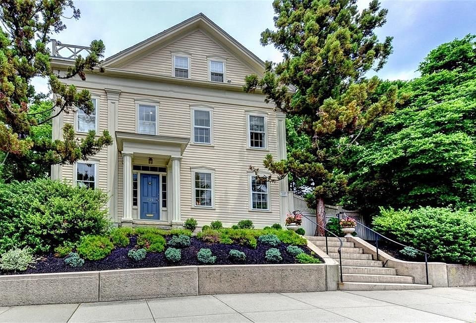 104 Bowen St Providence Ri 02906