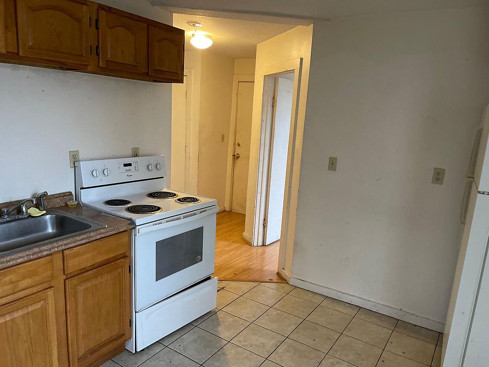 108 N Main St Jewett City, CT, 06351 Apartments for Rent Zillow