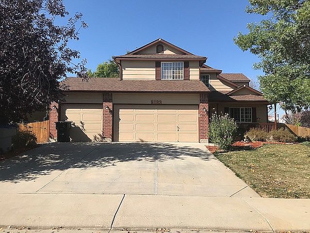 3-Car Garage / Corner Lot