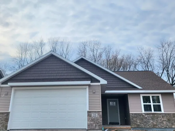 25 Ash Grove Pl, Kaukauna, WI 54130