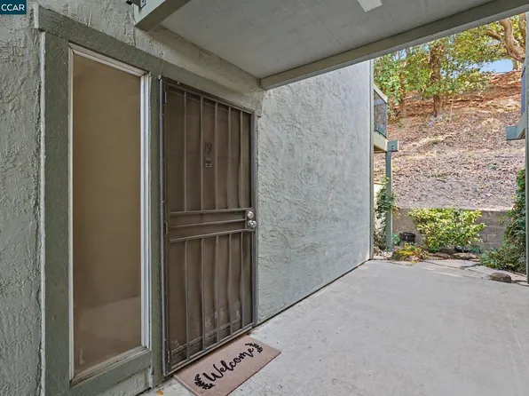 5290 San Pablo Dam Rd APT 19, El Sobrante, CA 94803