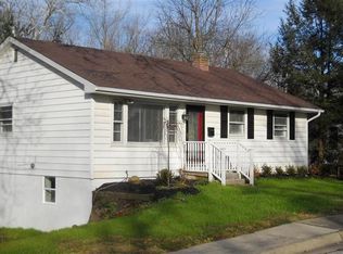 140 Sharon Springs Dr, Columbus, OH 43085