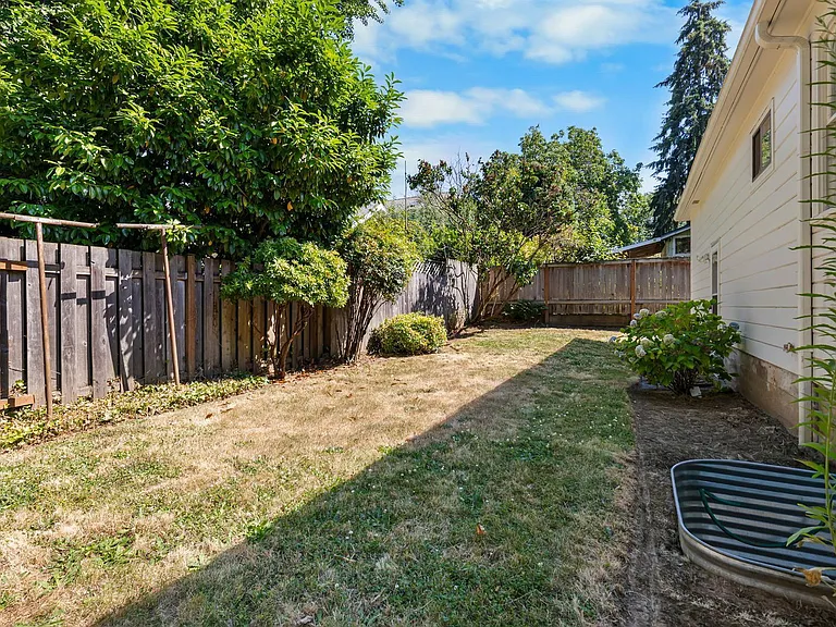 2746 SE 31st Ave — Photo 24