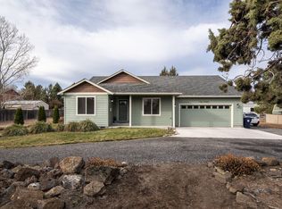 2543 SW 24th St, Redmond, OR 97756