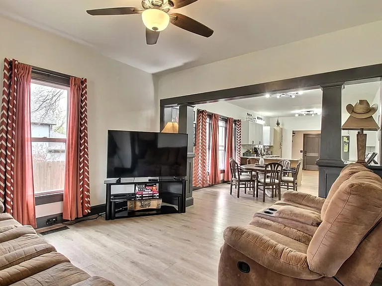 635 N Cedar St — Photo 1