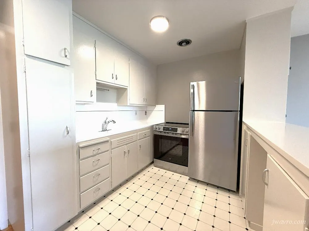Pac Heights/Cow Hollow 1bed w/Parking&Laundry — Photo 3
