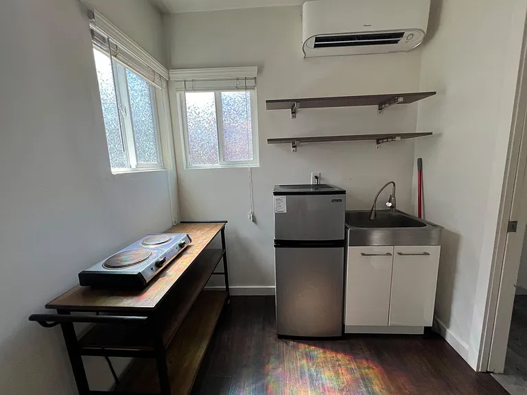 3349 Isabel Dr — Photo 5