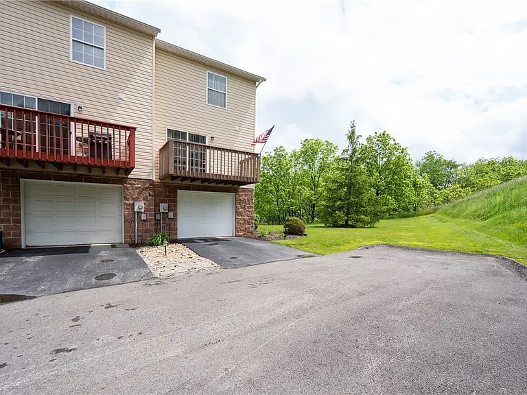 614 Topper Way — Photo 23