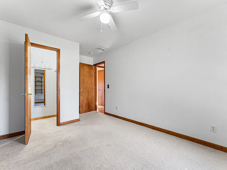249 S Buchanan Ave — Photo 41