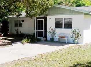 1129 Rhodes Ave, Sarasota, FL 34237