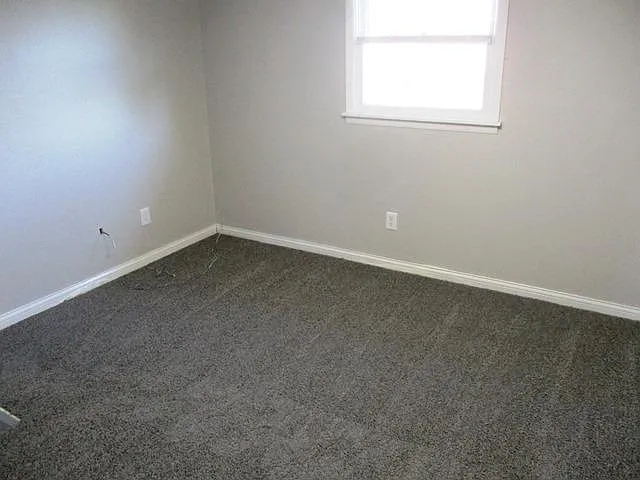 1818 Jacobssen Dr — Photo 8