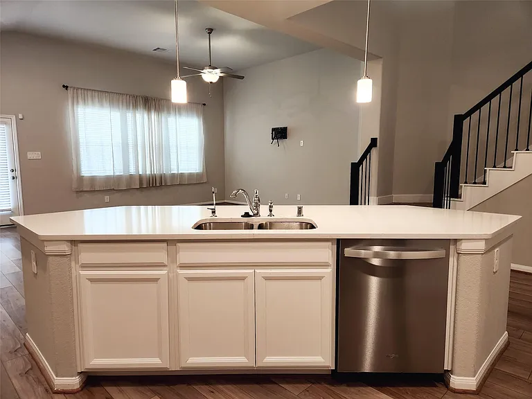 10714 Cliffs View Dr — Photo 11