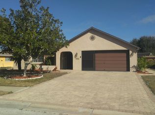 8308 Broken Willow Ln, Port Richey, FL 34668