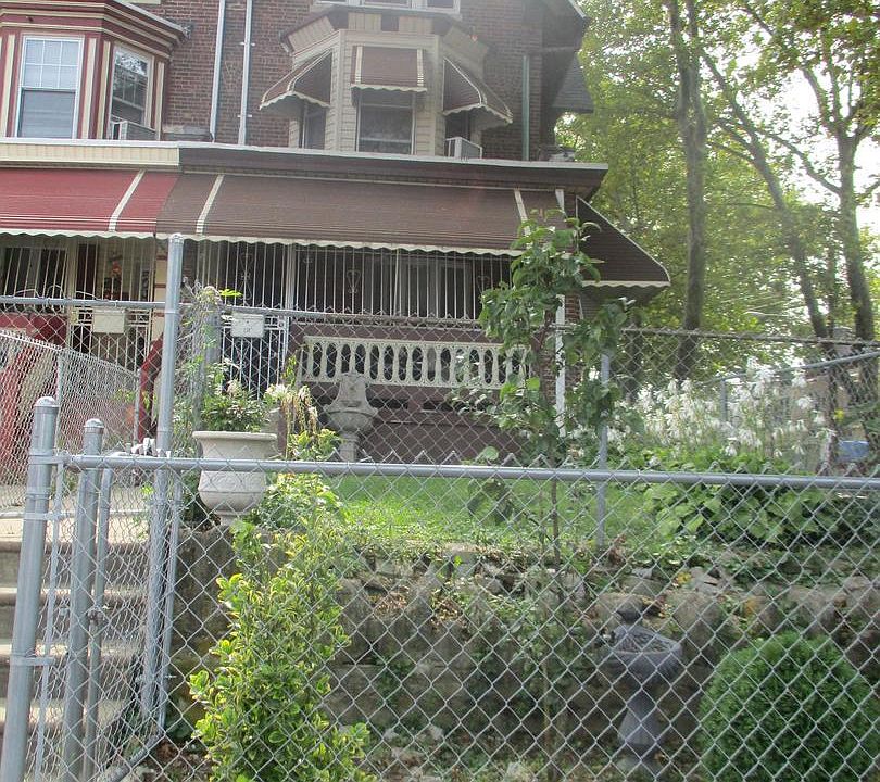 1st image of 228 E Wyoming Ave