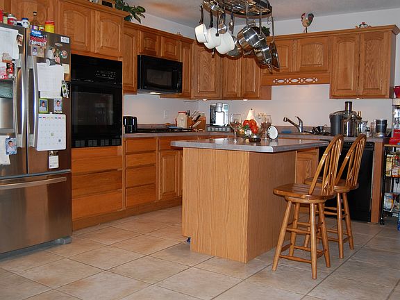 2nd image of 1101 Carnation Ave