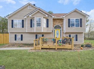 29 Wood Cir, Villa Rica, GA 30180