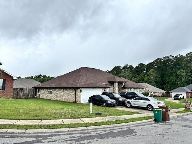 2nd image of 8035 Pinecliff Cv