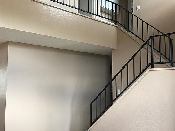 5th image of 7081 Loma Vista Ave