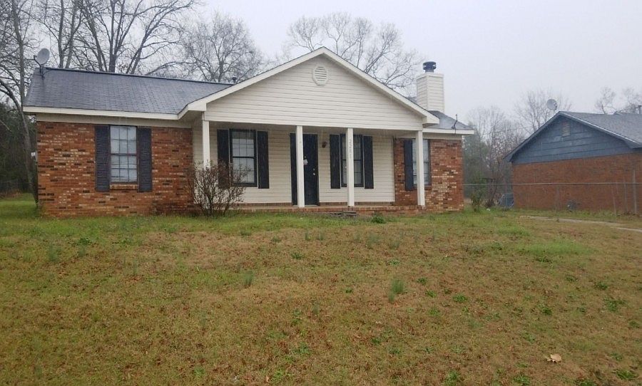1st image of 2281 Basswood Dr