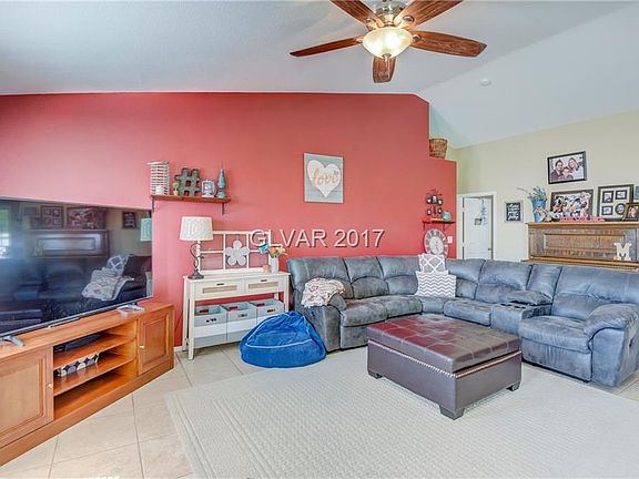 3rd image of 3827 Discovery Creek Ave