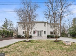 6101 Shady Oak Ln, Bethesda, MD 20817