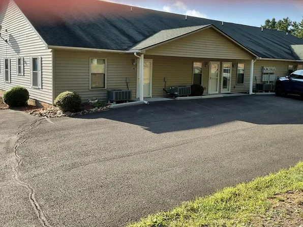 3235 Misty Trl, Fancy Gap, VA 24328