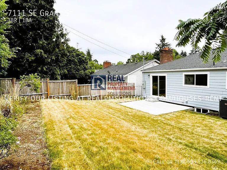 7111 SE Grant St — Photo 62