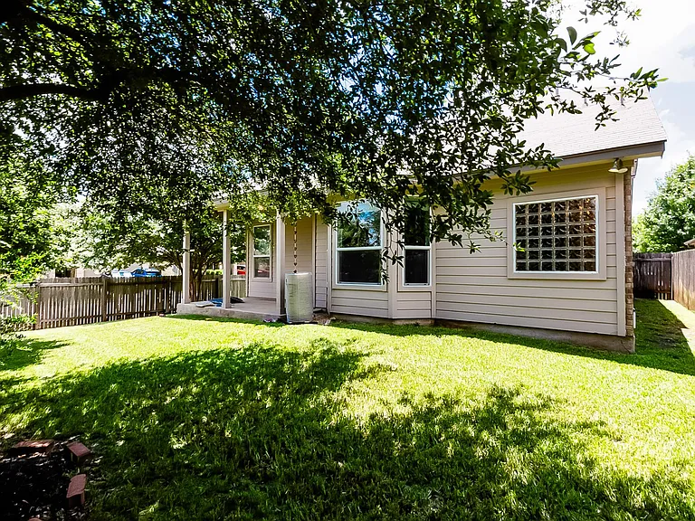 11101 Wyola Bnd — Photo 30
