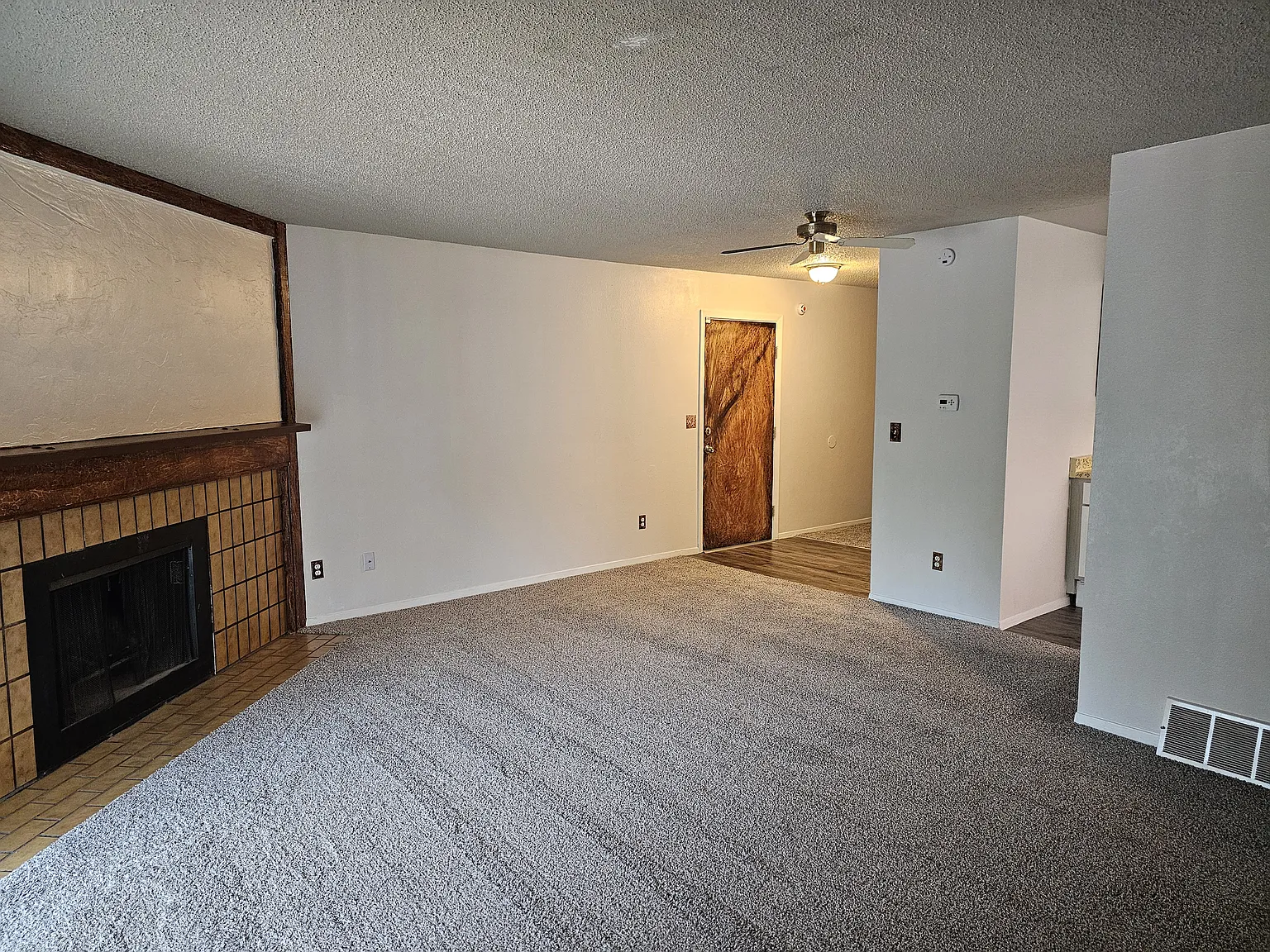 980 Holli Springs Lane #C — Photo 4