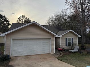 540 Crescent Ln E, Tuscaloosa, AL 35404