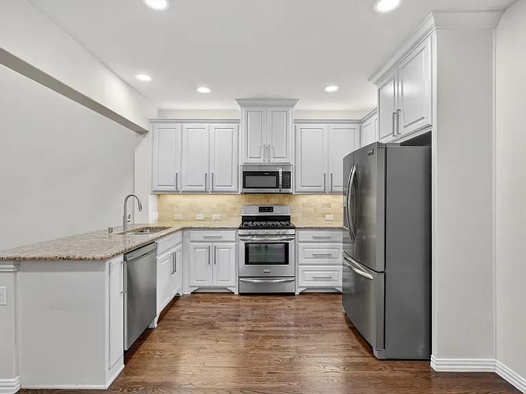 4221 Blackjack Oak Dr — Photo 8