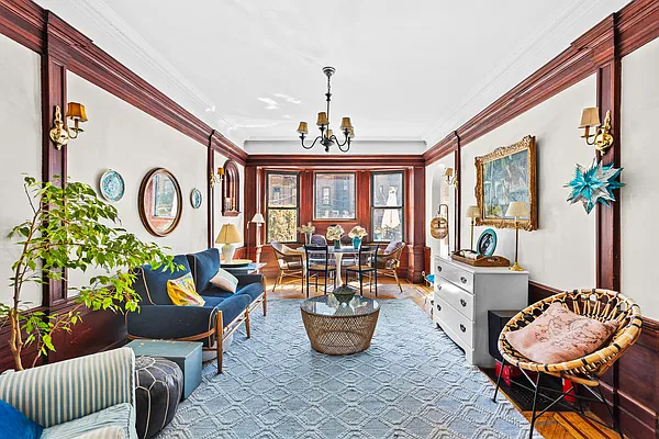 Sold by Compass | media 2