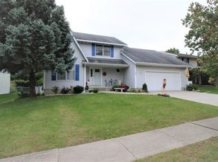 38 Aberdeen Way, Bloomington, IL 61704