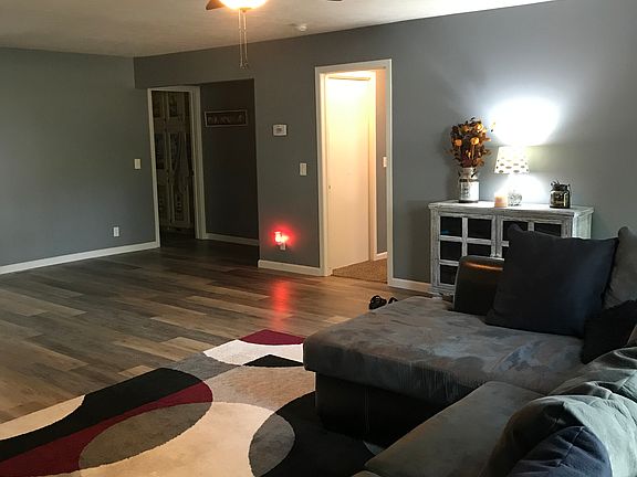 5th image of 4026 Lakeview Dr