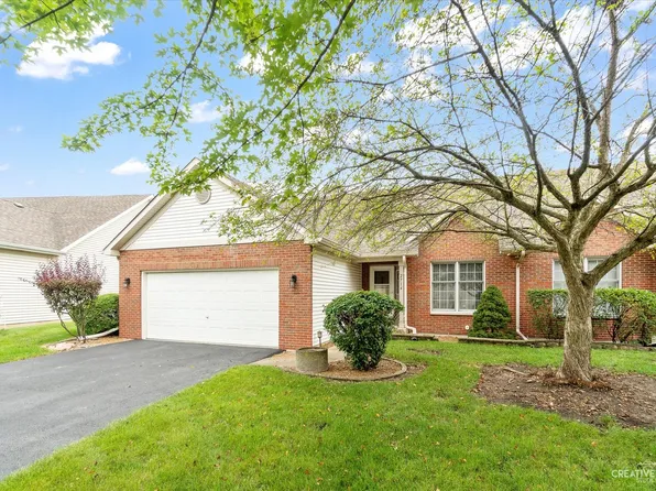 2714 Lake Side Cir, Joliet, IL 60431