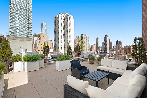 Sold by Corcoran | media 8