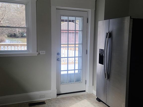 3rd image of 6105 Belleair Pl