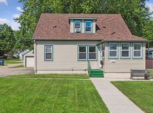 412 Scott St S, Shakopee, MN 55379