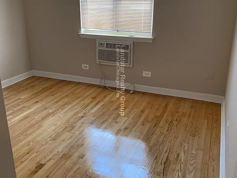 4924 Mulford St #3E — Photo 9