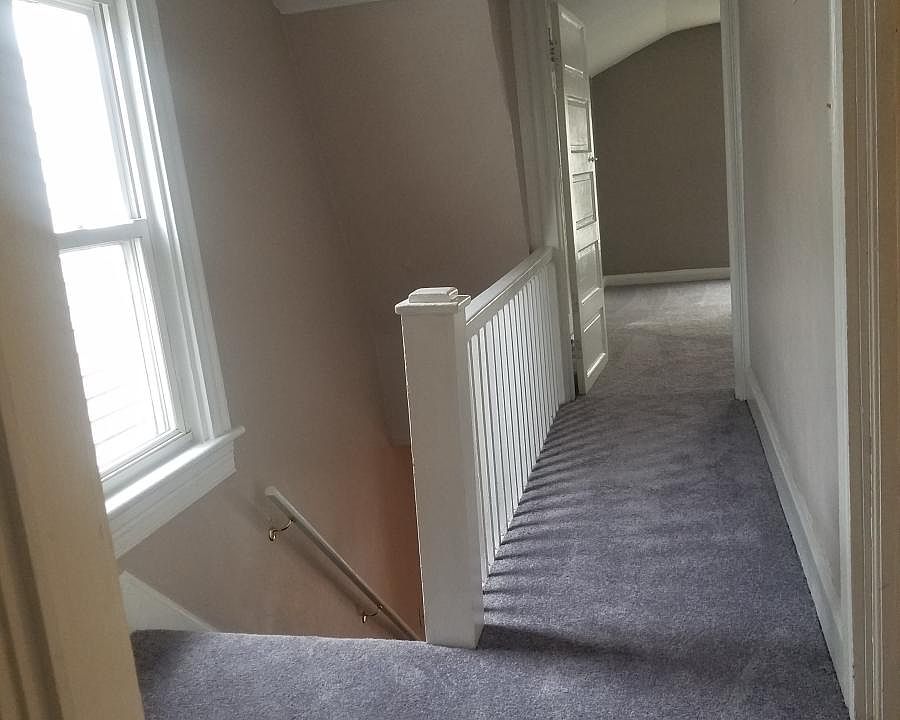 3rd fl hallway