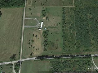 19082 N Village Ln, Mount Vernon, IL 62864