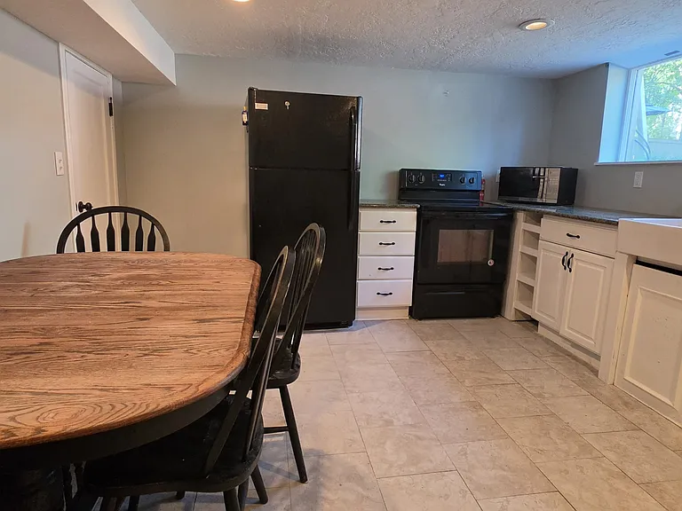 5920 S Highland Dr #2 — Photo 1