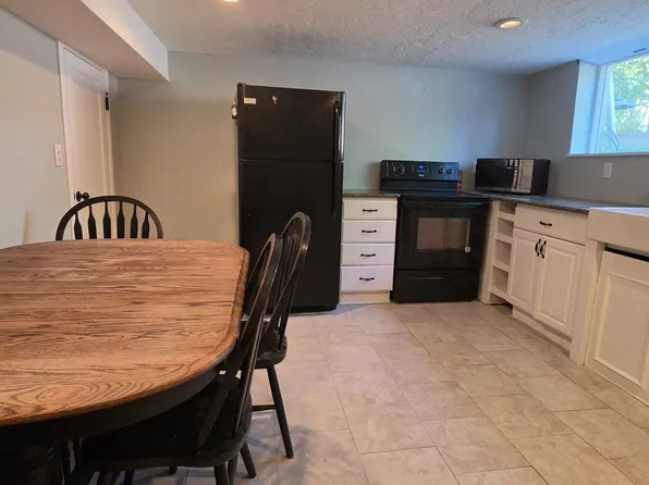 5920 S Highland Dr #2, Salt Lake City, UT 84121