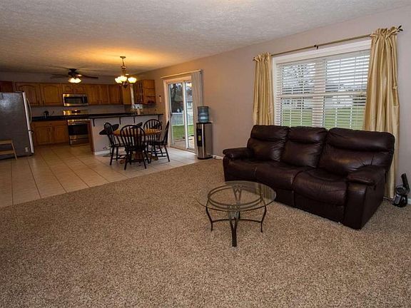 3rd image of 55821 Black Pheasant Dr