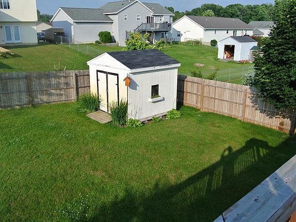 3rd image of 4523 Serry Dr